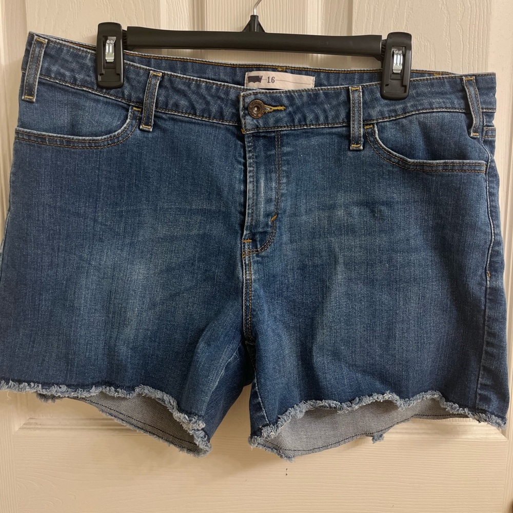 Levi’s Blue Denim Women's Shorts Size 16